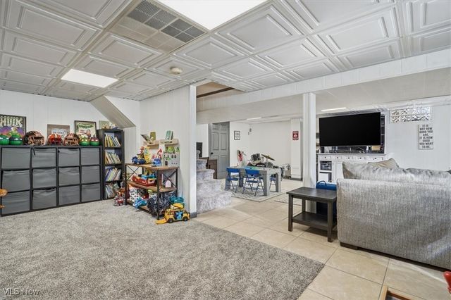 5315 Sycamore Hill Drive, New Middletown, OH 44442