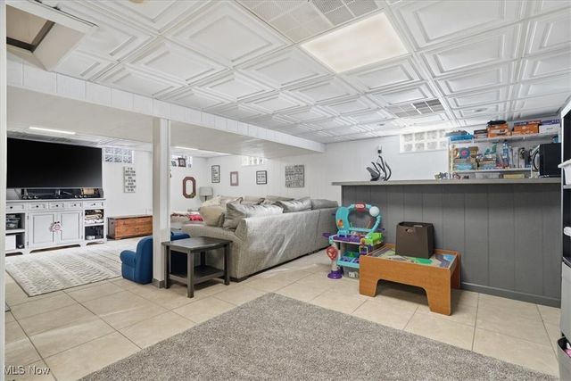 5315 Sycamore Hill Drive, New Middletown, OH 44442