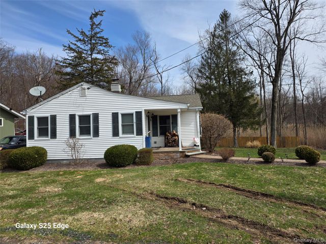 43 Lake Road, Hopewell Junction, NY 12533