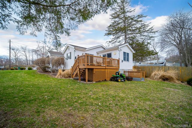 43 Lake Road, Hopewell Junction, NY 12533