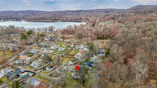 43 Lake Road, Hopewell Junction, NY 12533