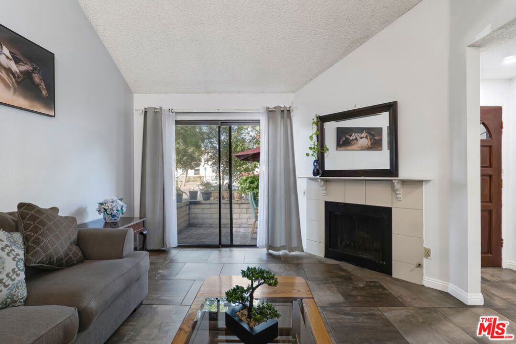 Image 5 of property listing at 14401 Plummer Street 6, Panorama City, CA 91402