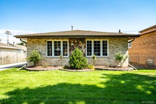 10325 S Whipple Street, Chicago, IL 60655
