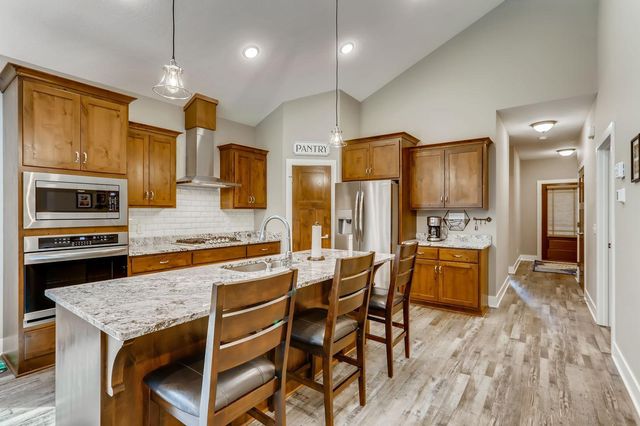 2060 125th Lane NW, Coon Rapids, MN 55448