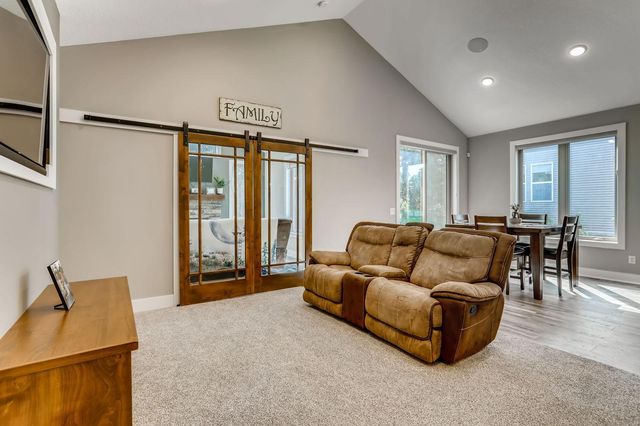 2060 125th Lane NW, Coon Rapids, MN 55448