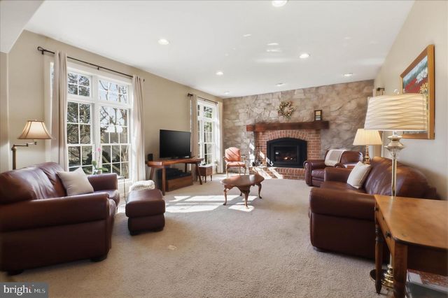 364 EVANS RD, Lititz, PA 17543