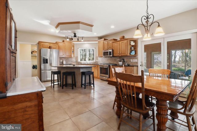 364 EVANS RD, Lititz, PA 17543