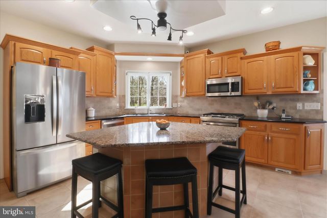 364 EVANS RD, Lititz, PA 17543