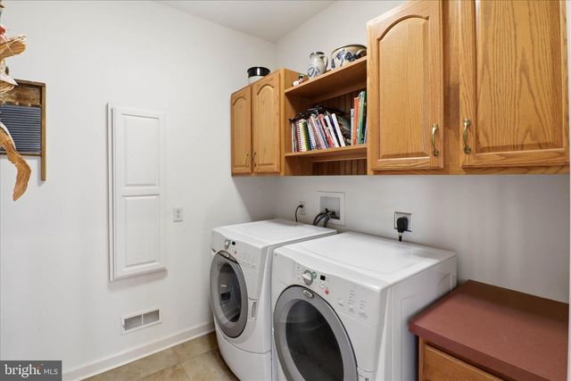 364 EVANS RD, Lititz, PA 17543