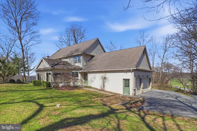364 EVANS RD, Lititz, PA 17543