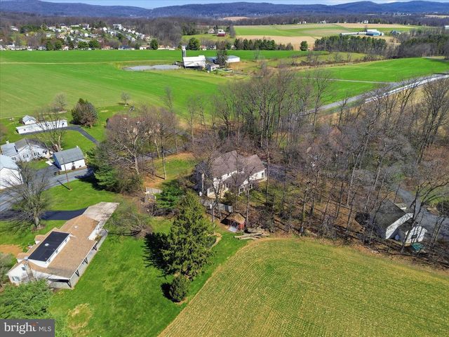 364 EVANS RD, Lititz, PA 17543
