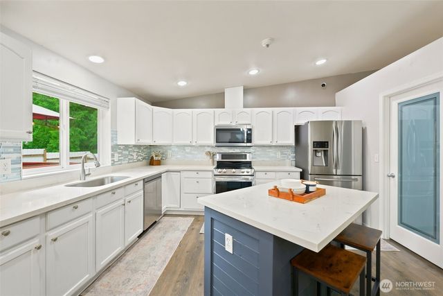114 Madrona Drive NW, Gig Harbor, WA 98335
