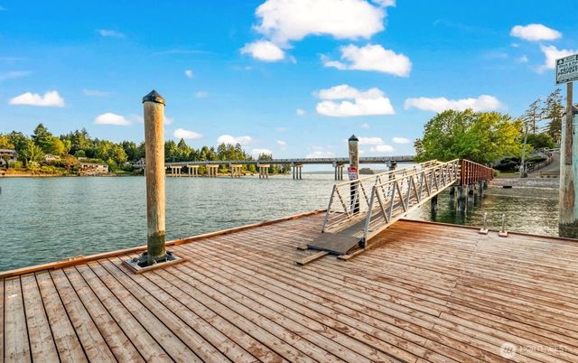 114 Madrona Drive NW, Gig Harbor, WA 98335