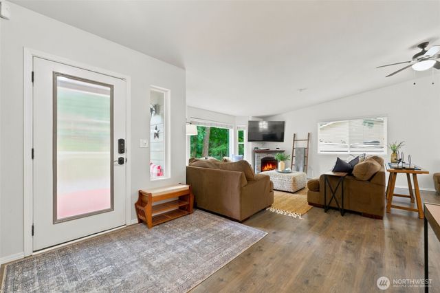 114 Madrona Drive NW, Gig Harbor, WA 98335
