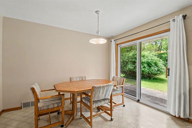 20861 Darden Road, South Bend, IN 46628