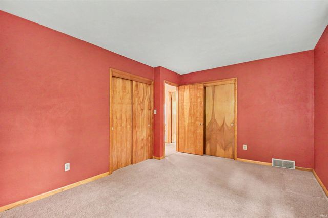 20861 Darden Road, South Bend, IN 46628