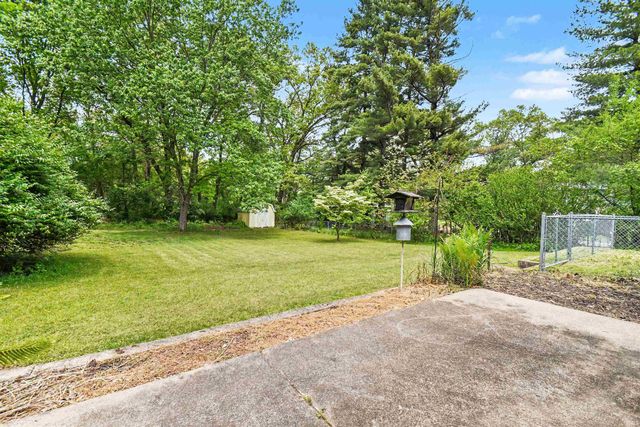 20861 Darden Road, South Bend, IN 46628