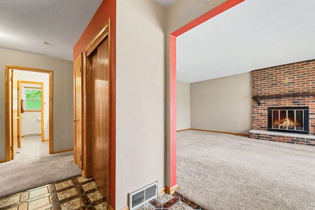 20861 Darden Road, South Bend, IN 46628