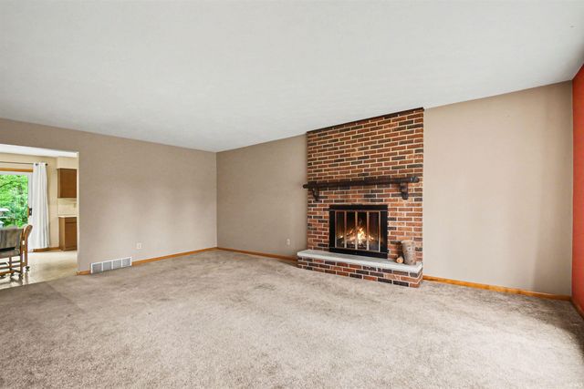 20861 Darden Road, South Bend, IN 46628
