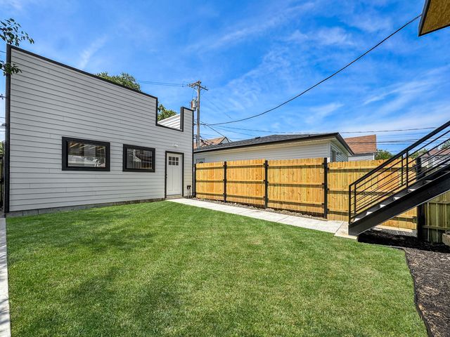 1728 N Sawyer Avenue Rear, Chicago, IL 60647