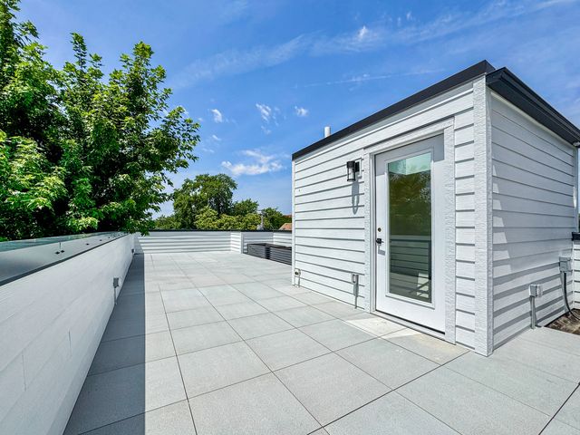1728 N Sawyer Avenue Rear, Chicago, IL 60647