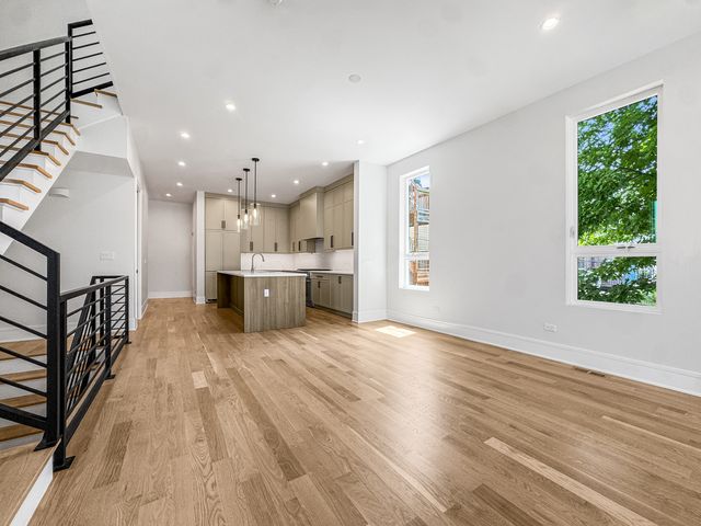 1728 N Sawyer Avenue Rear, Chicago, IL 60647