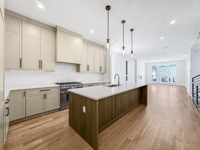 1728 N Sawyer Avenue Rear, Chicago, IL 60647