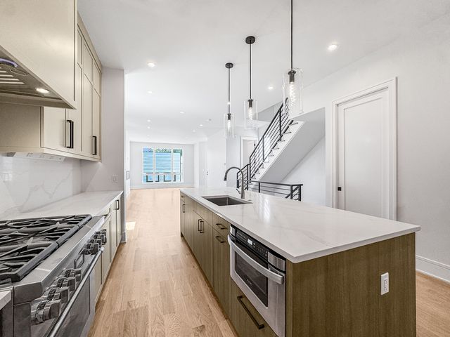 1728 N Sawyer Avenue Rear, Chicago, IL 60647
