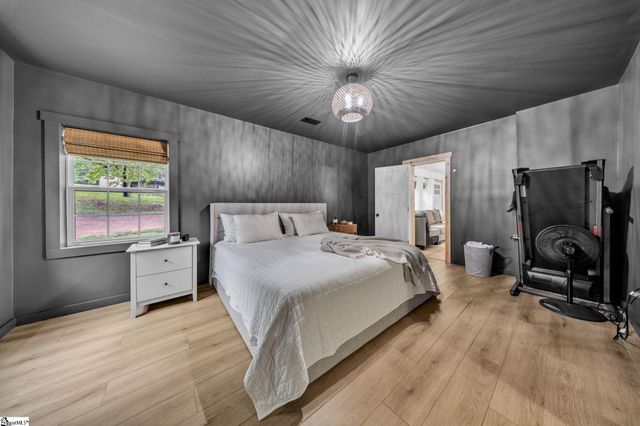 10774 Highway 11, Campobello, SC 29322
