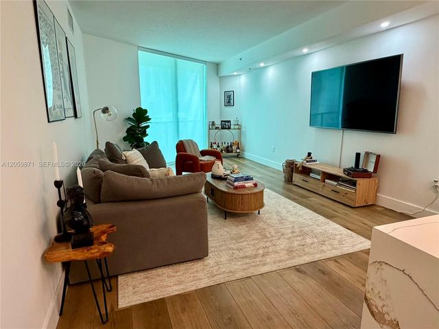 1900 N Bayshore Dr 1608, Miami, FL 33132