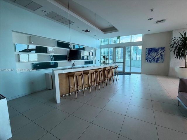 1900 N Bayshore Dr 1608, Miami, FL 33132