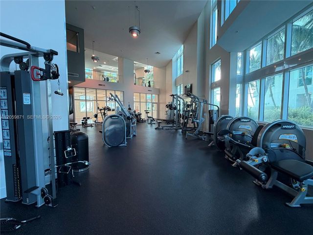 1900 N Bayshore Dr 1608, Miami, FL 33132
