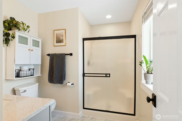 933 E Sharon Avenue, Burlington, WA 98233