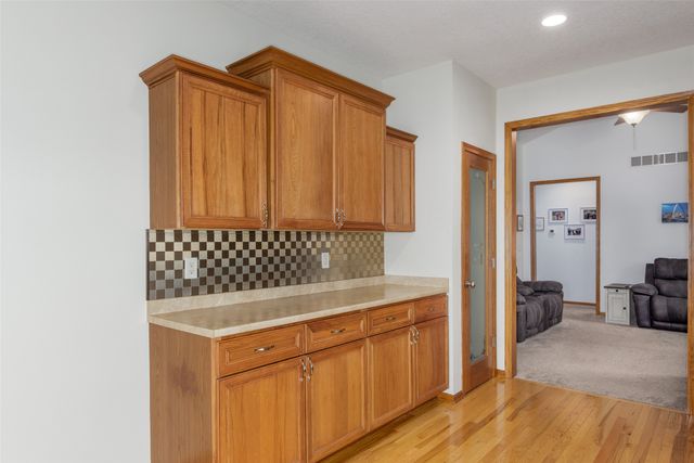 4006 SW Bluegrass Drive, Ankeny, IA 50023