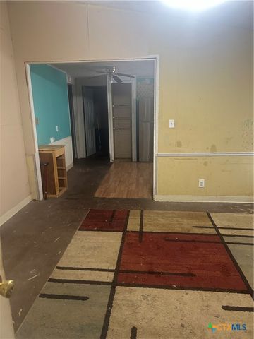 2804 Rosewood Road, San Marcos, TX 78666