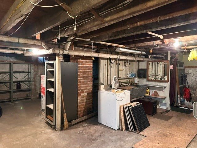 78 Whipple St, Worcester, MA 01607