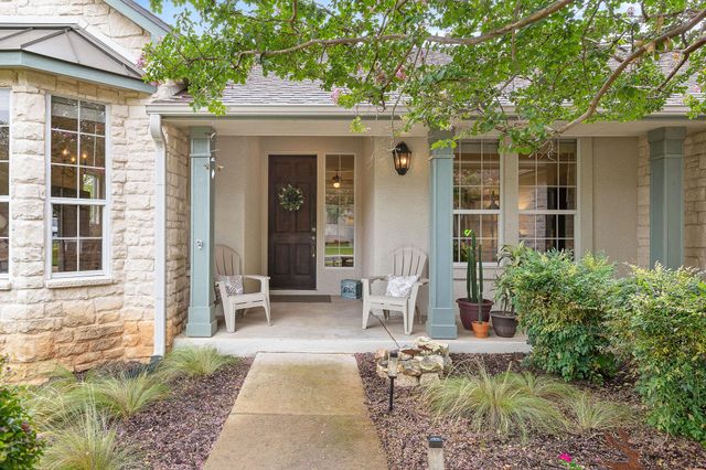 131 Whippoorwill WAY, Georgetown, TX 78633