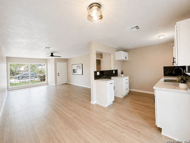 9006 Bowline, San Antonio, TX 78242