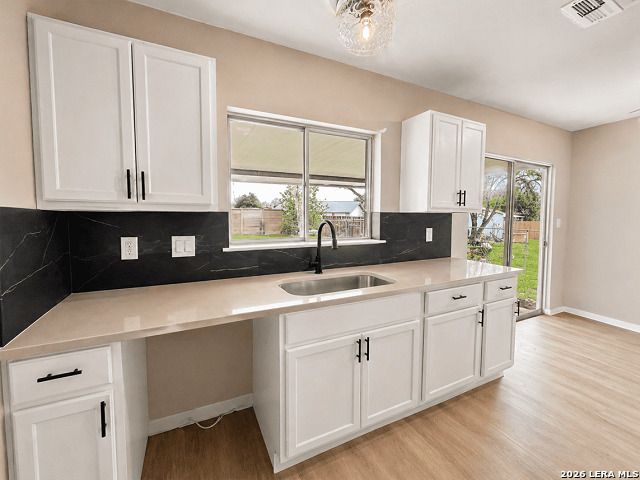 9006 Bowline, San Antonio, TX 78242