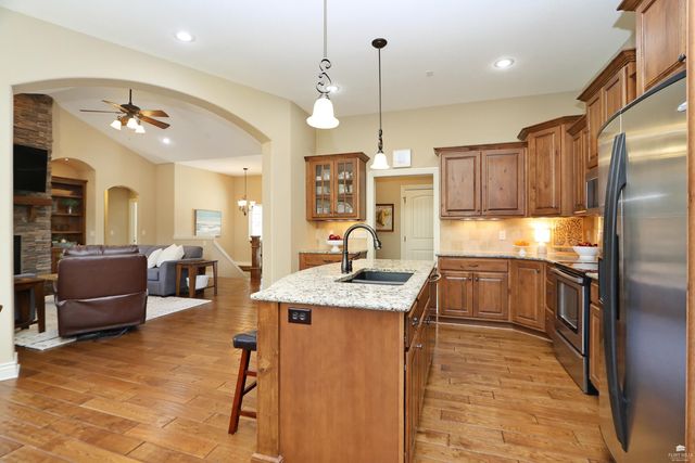 4304 Lusardi Point, Manhattan, KS 66503