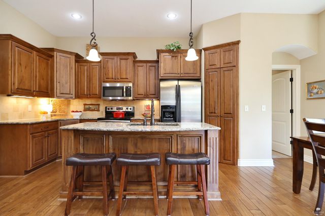 4304 Lusardi Point, Manhattan, KS 66503