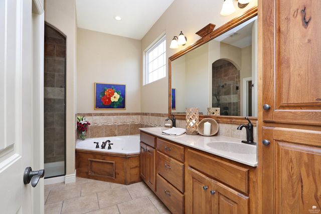 4304 Lusardi Point, Manhattan, KS 66503