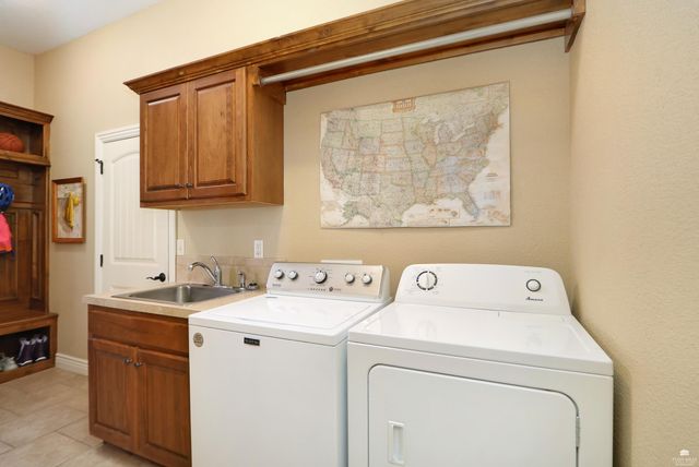 4304 Lusardi Point, Manhattan, KS 66503