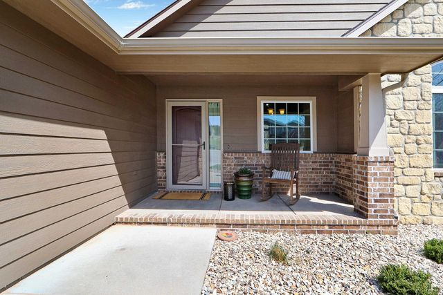 4304 Lusardi Point, Manhattan, KS 66503