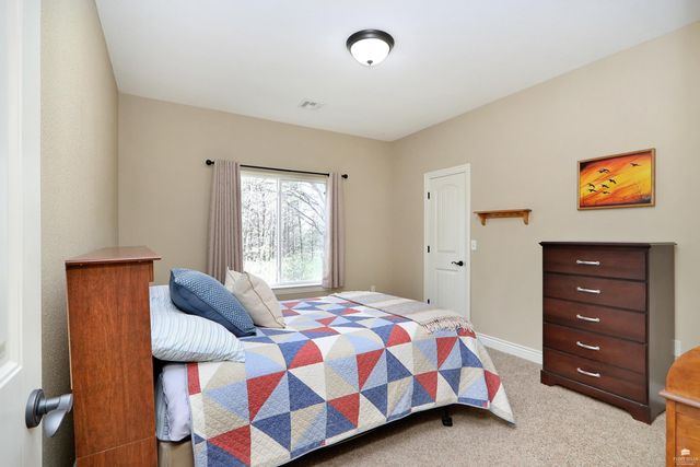 4304 Lusardi Point, Manhattan, KS 66503