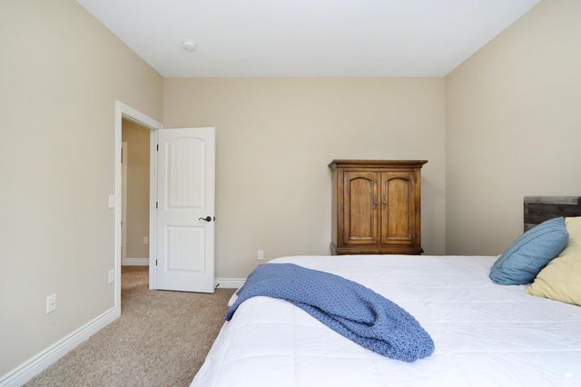 4304 Lusardi Point, Manhattan, KS 66503