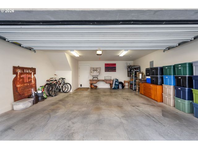 1672 Nw RIVERSCAPE St, Portland, OR 97209