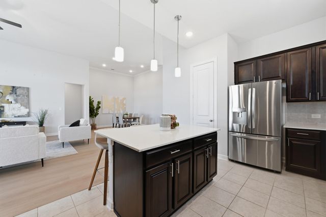 176 Wild Pecan LOOP, Buda, TX 78610