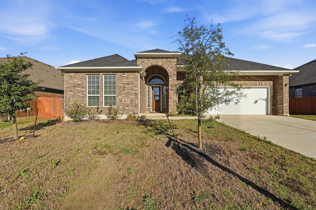 176 Wild Pecan LOOP, Buda, TX 78610