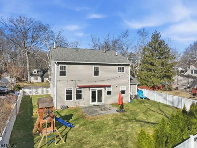 44 Manor Rd, Livingston Twp., NJ 07039